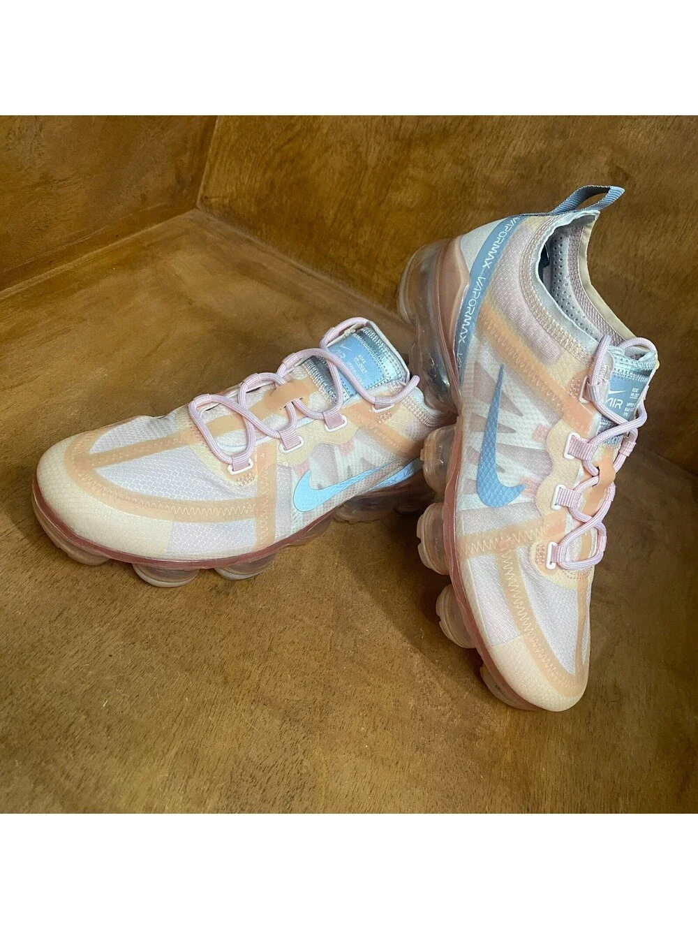 Nike Air Vapormax Womens Sz 8 Running Shoes Peach Pink Silver Sneaker CQ9703-600